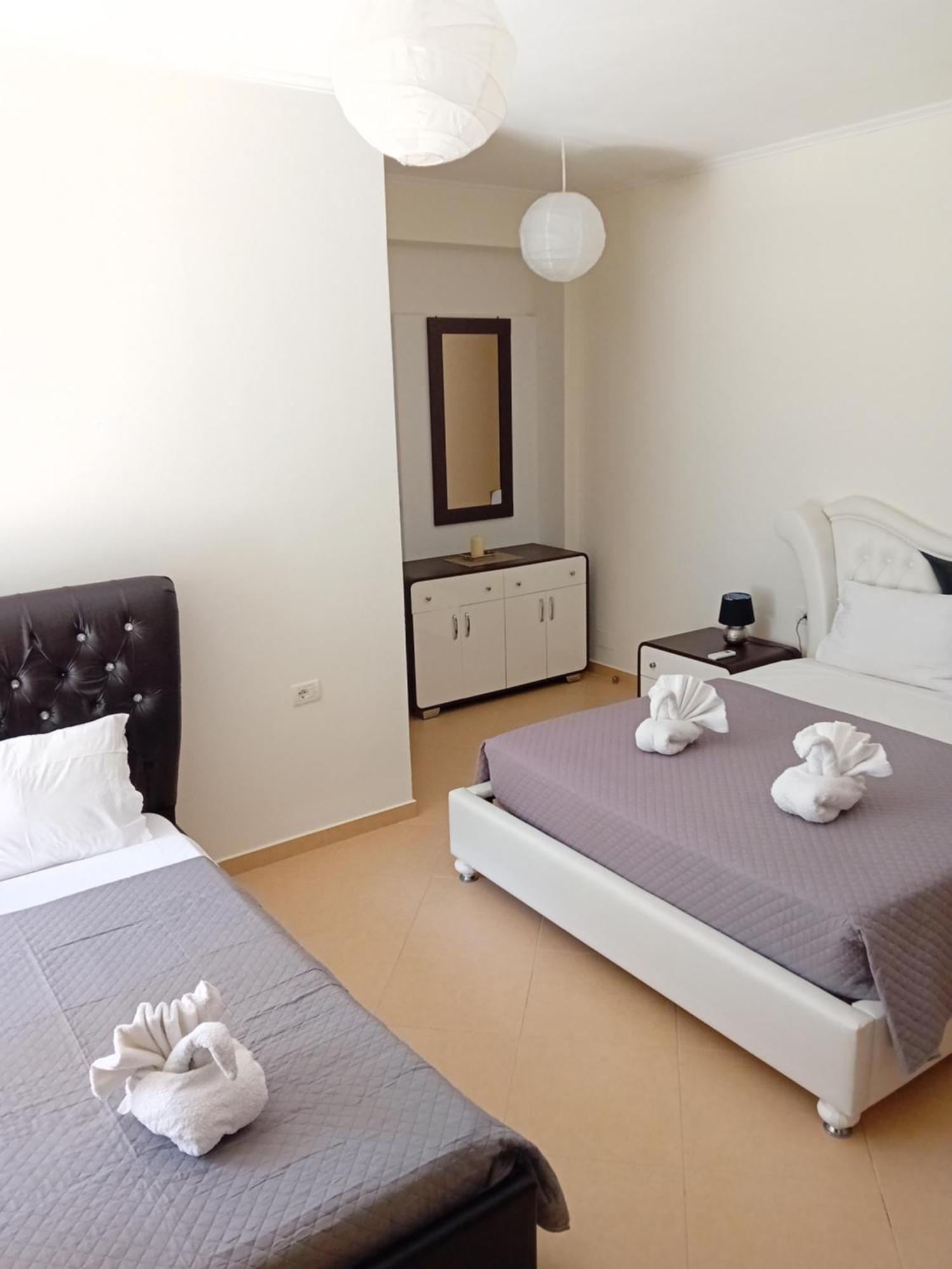 Artur Apartments Himarë Zimmer foto