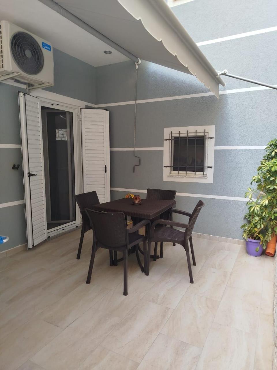 Artur Apartments Himarë Exterior foto